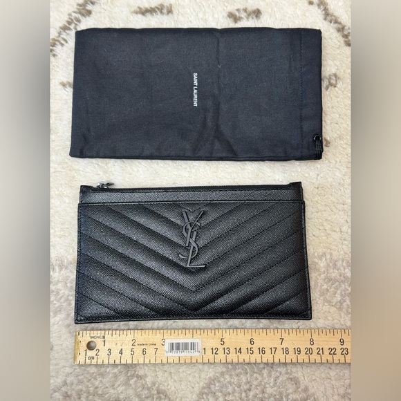 SAINT LAURENT Monogramme Quilted Calfskin Zip Pouch Black - Picture 7 of 15